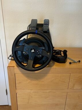 Thrustmaster T300, wheel and pedal set PS4 PS5